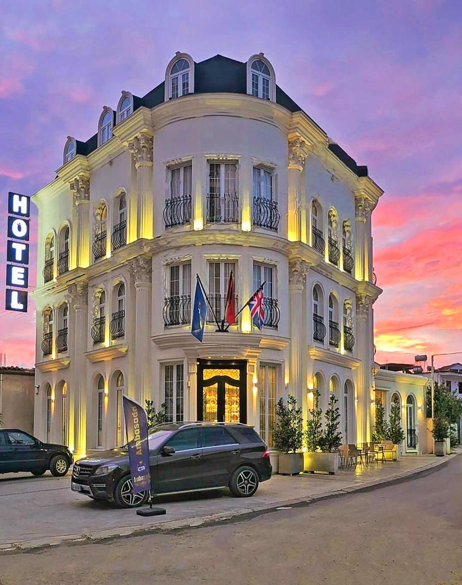 Hotel Ambasada Qta Paskuqan Exterior photo